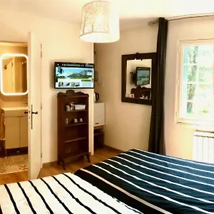 Maison d'hôtes Le Grand Bois, Le Poët-Célard