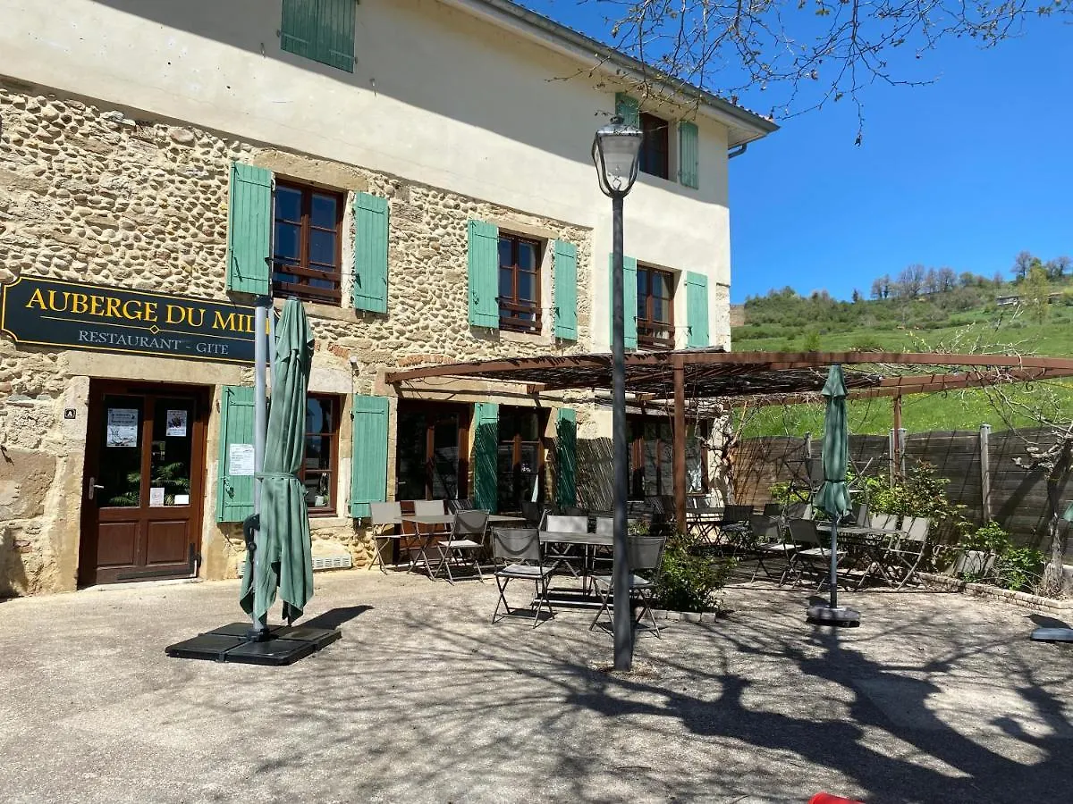 מלון Saint-Antoine  Gite - Auberge Du Midi צרפת