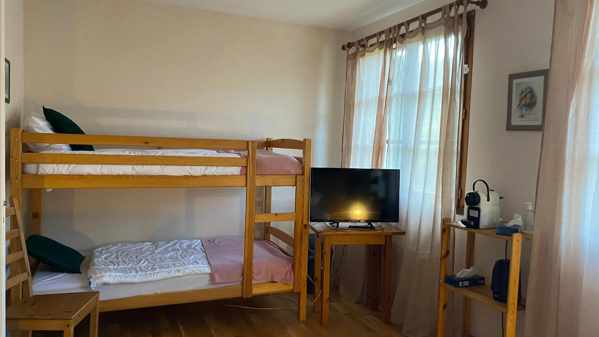 Saint-Antoine  Gite - Auberge Du Midi מלון Saint-Antoine (Isere)